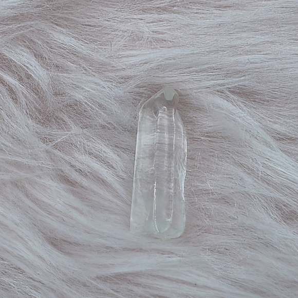 Clear White Quartz Pointed Crystal Wand - Picture 6 of 6